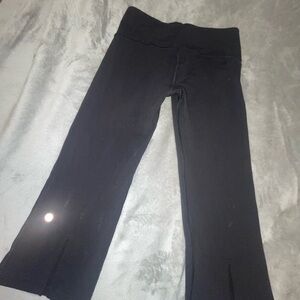 lululemon athletica Black cropped Leggings